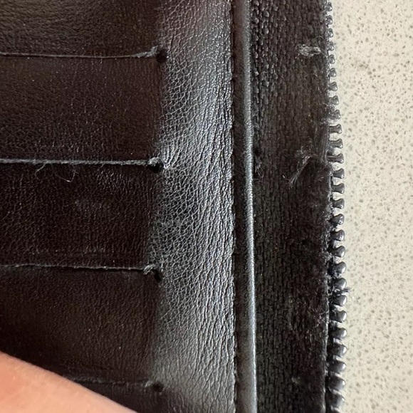 Chanel Camellia Makeup Palette Patent Leather Long Wallet - Picture 11 of 12